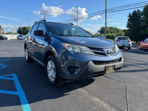Used 2014 Toyota RAV4 LE AWD/4WD image 4