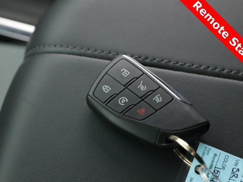 Used 2025 Chevrolet Tahoe Z71 image 3