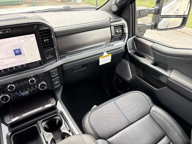 New 2026 Ford F250 Platinum w/ FX4 Off-Road Package AWD/4WD image 15