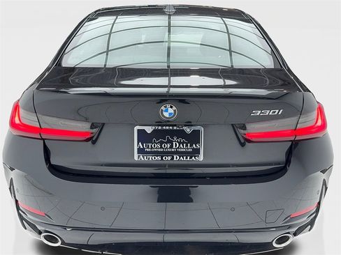 Used 2025 BMW 330i Sedan image 11