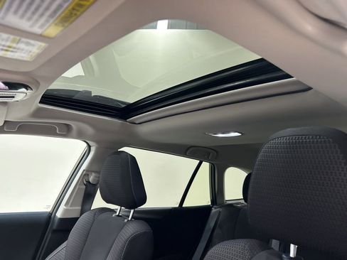 Used 2023 Subaru Outback Premium image 24