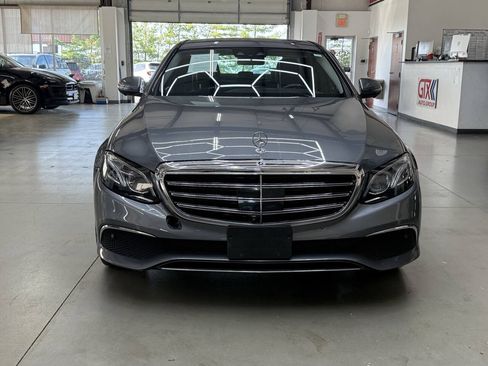 Used 2018 Mercedes-Benz E 300 4MATIC image 6