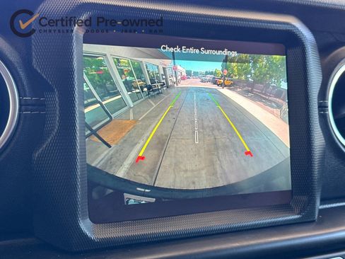 Certified 2021 Jeep Wrangler Unlimited Sahara AWD/4WD image 21