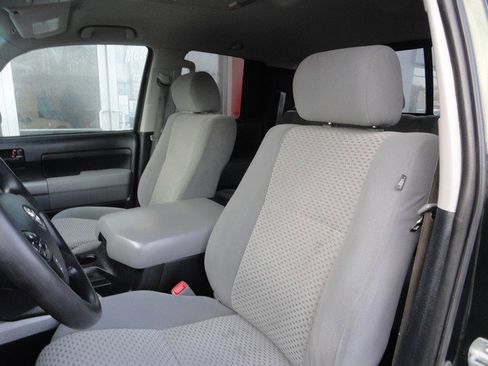 Used 2013 Toyota Tundra 4x4 Double Cab w/ TRD Off-Road Pkg image 10