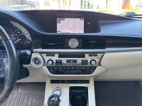 Used 2015 Lexus ES 350 image 25