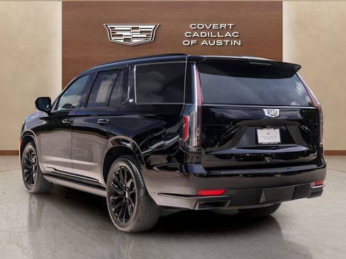 Certified 2024 Cadillac Escalade Sport Platinum w/ LPO, ONYX Package AWD/4WD image 3