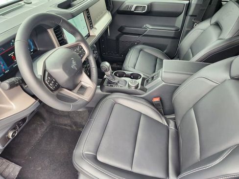 New 2026 Ford Bronco Outer Banks AWD/4WD image 11