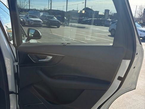 Used 2019 Audi Q7 3.0T Prestige image 19