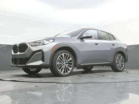 New 2026 BMW X2 xDrive28i w/ Convenience Package AWD/4WD image 42