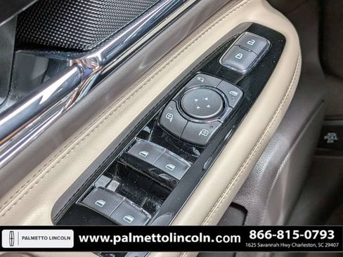 Used 2020 Lincoln Corsair Reserve FWD image 23