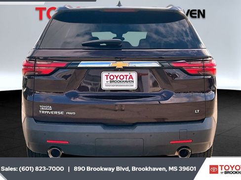 Used 2023 Chevrolet Traverse LT w/ LPO, Floor Liner Package image 4