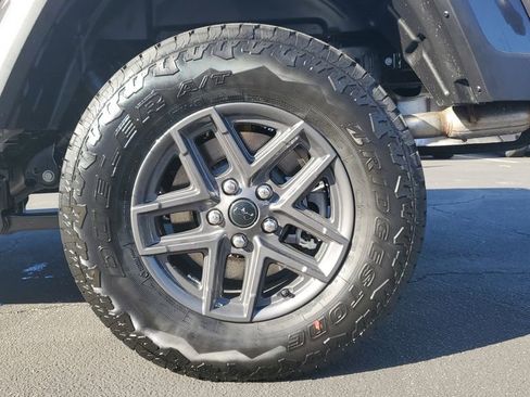 New 2026 Jeep Gladiator Sport image 6