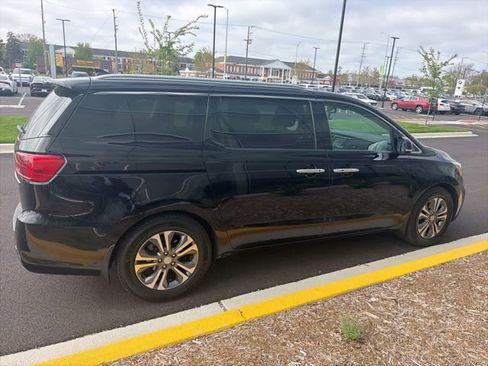 Used 2019 Kia Sedona SX FWD image 11