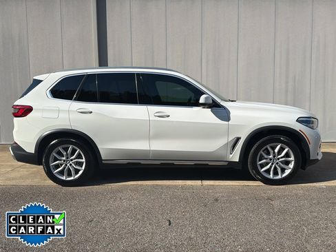 Used 2019 BMW X5 xDrive40i w/ Convenience Package AWD/4WD image 2