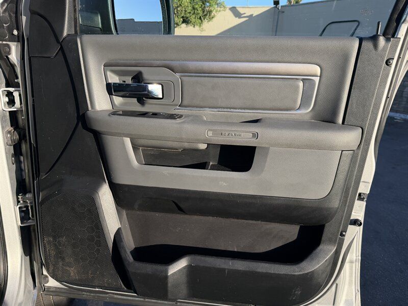 Used 2016 RAM 1500 Big Horn AWD/4WD image 38