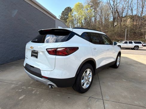 Used 2019 Chevrolet Blazer LT image 3