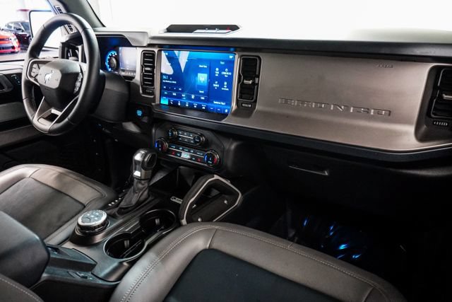 Used 2022 Ford Bronco Outer Banks AWD/4WD image 7