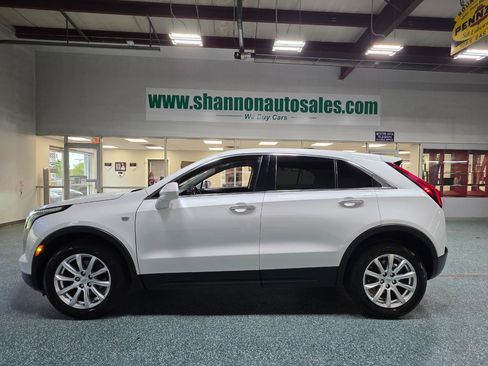 Used 2019 Cadillac XT4 Luxury w/ Cold Weather Package AWD/4WD image 11