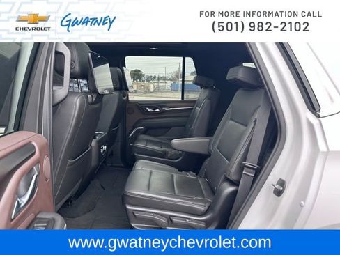 Used 2021 GMC Yukon Denali w/ Denali Premium Package image 26