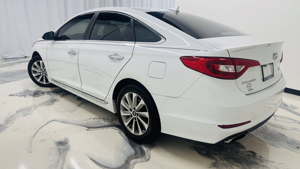Used 2016 Hyundai Sonata Sport w/ Option Group 02 FWD image 6