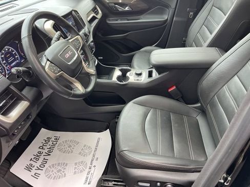 Used 2024 GMC Terrain Denali w/ Black Diamond Edition image 20