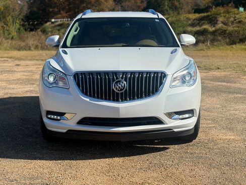 Used 2017 Buick Enclave Leather image 8