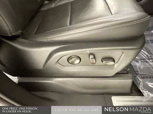 Used 2022 Chevrolet Silverado 1500 LTZ AWD/4WD image 27