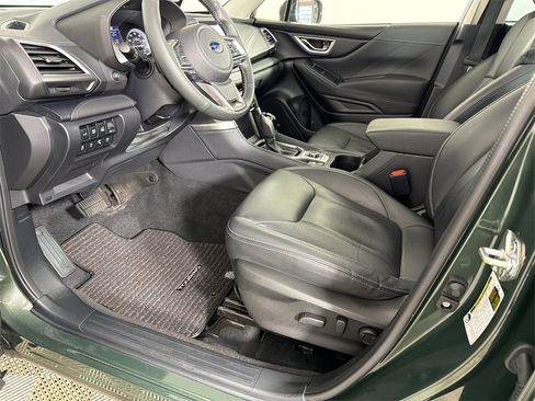 Used 2022 Subaru Forester Touring image 11