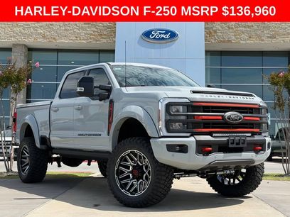 New 2026 Ford F250 Lariat w/ Black Appearance Package
