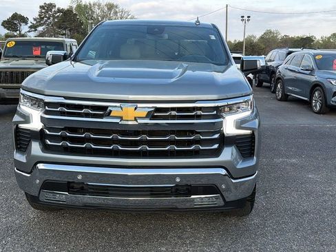 Used 2024 Chevrolet Silverado 1500 LTZ image 2