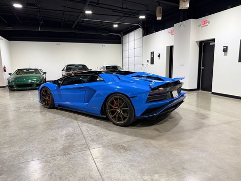 Used 2018 Lamborghini Aventador S AWD/4WD image 81
