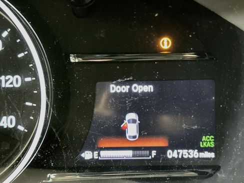 Used 2022 Honda HR-V EX image 19