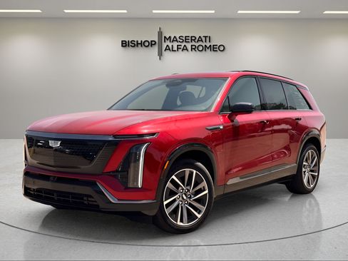 Used 2026 Cadillac Vistiq Sport w/ LPO, Floor Liner Package AWD/4WD image 2