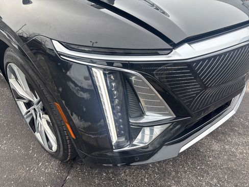Used 2024 Cadillac Lyriq Luxury w/ LPO, Floor Liner Package image 17