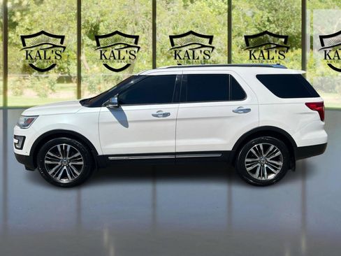 Used 2017 Ford Explorer Platinum AWD/4WD image 8