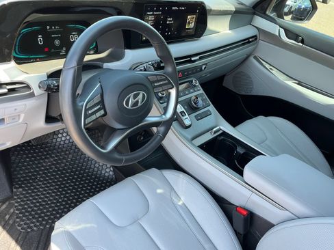 Used 2025 Hyundai Palisade SEL AWD/4WD image 16