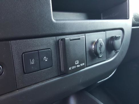 Used 2019 Chevrolet Express 2500 w/ Driver Convenience Package RWD image 20