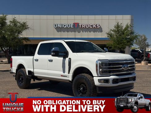 Used 2025 Ford F350 Platinum w/ Platinum Plus Package image 3