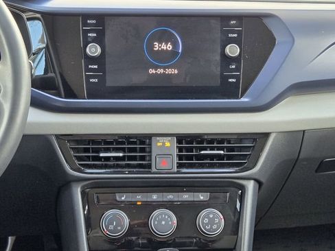 Certified 2023 Volkswagen Taos SE w/ Panoramic Sunroof Package FWD image 17