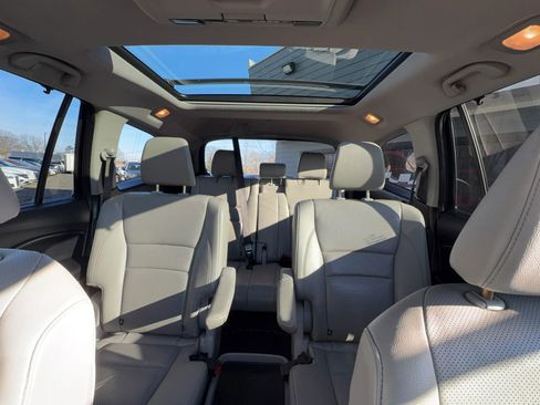 Used 2016 Honda Pilot Elite image 13
