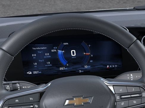 New 2026 Chevrolet Equinox EV LT w/ Convenience Package II FWD image 32