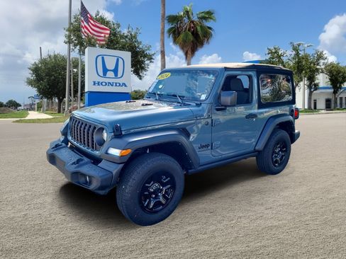 Used 2024 Jeep Wrangler Sport AWD/4WD image 4
