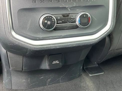Used 2025 Ford Expedition Active AWD/4WD image 26