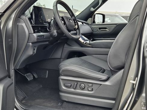 New 2026 INFINITI QX80 Autograph w/ Premium Cargo Package image 13