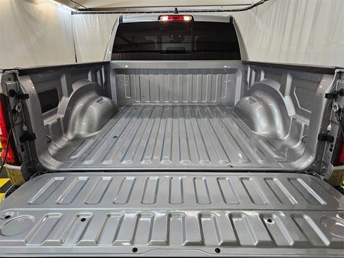 Used 2025 RAM 1500 Laramie image 14
