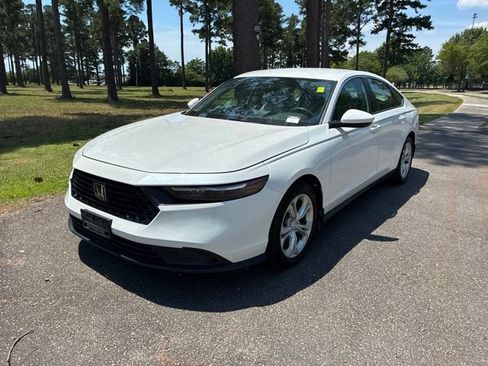 Used 2023 Honda Accord LX image 7