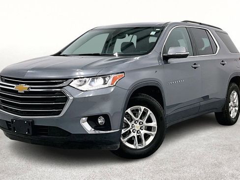 Used 2021 Chevrolet Traverse LT image 14