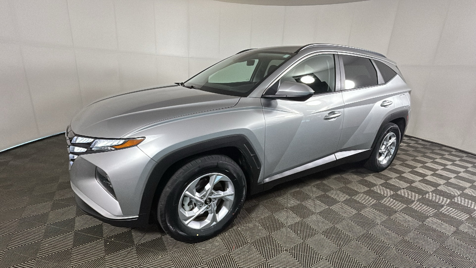 Certified 2024 Hyundai Tucson SEL FWD image 8