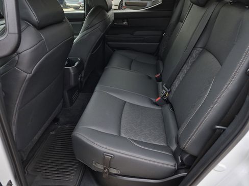 Used 2025 Toyota Tacoma Limited image 31