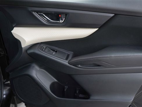 Used 2020 Subaru Ascent Premium w/ Convenience Package image 9